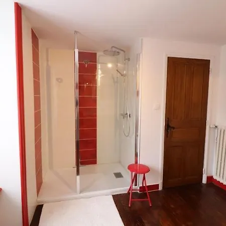 Maison De Village, 8pers, 4ch * Pleaux