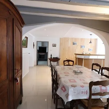Charmante Maison De Village, 7pers, 4ch, Loupiac 度假居