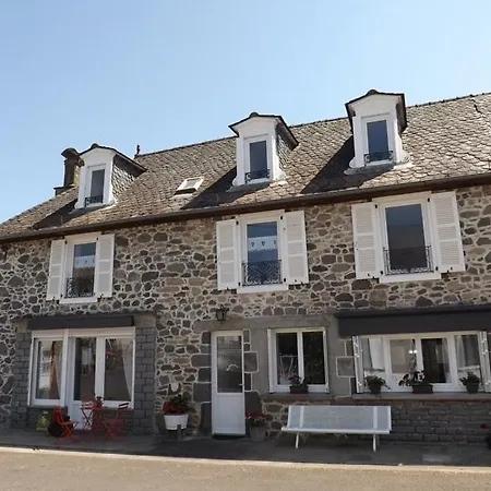 Maison De Village, 8pers, 4ch *